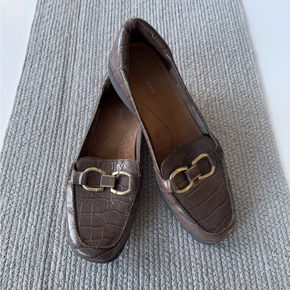 Easy Spirit Avienta Brown Croc Leather Brass Horsebit Loafers Shoes Size 10M - Picture 4 of 13